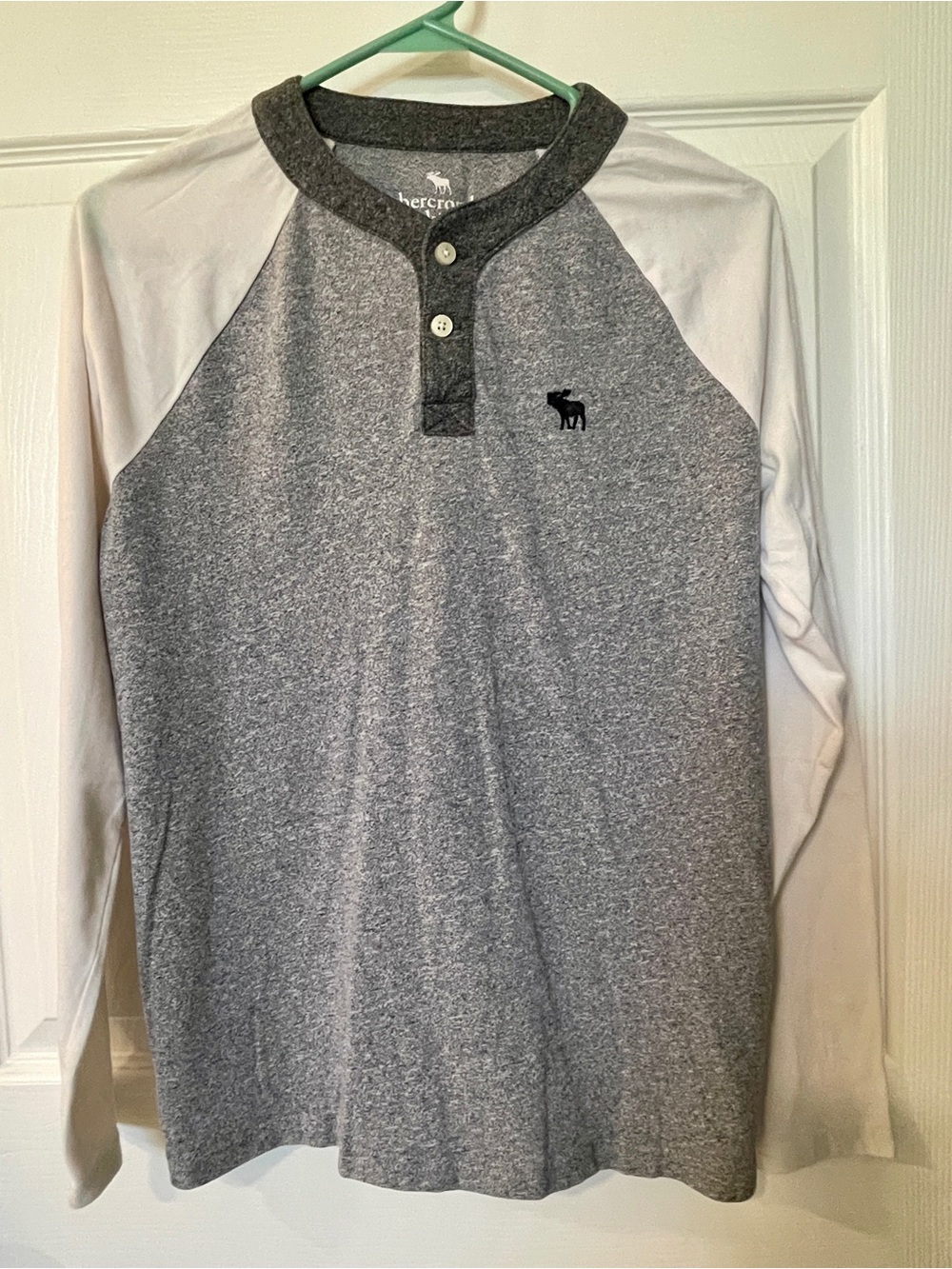 Abercrombie & Fitch Kids Grey Henley Raglan Long Sleeve Shirt